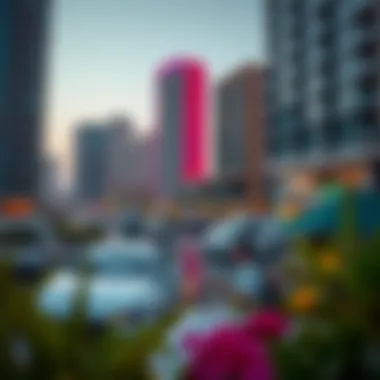 Vibrant Lifestyle in Dubai Marina Vibrant lifestyle surrounding Dubai Marina Plaza